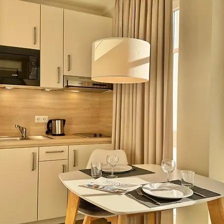 331, Seepark Apartment *