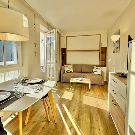 Apartment 331, Seepark *